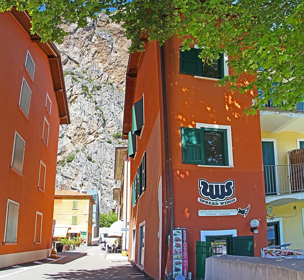 Campione Ora Apartments By Gardadomusmea Campione del Garda Exterior photo